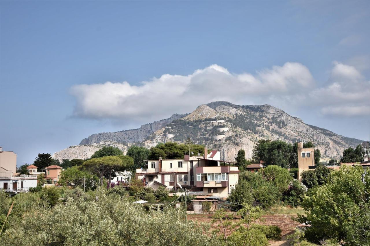 Bed And Breakfast Il Girasole Mondello Exterior photo