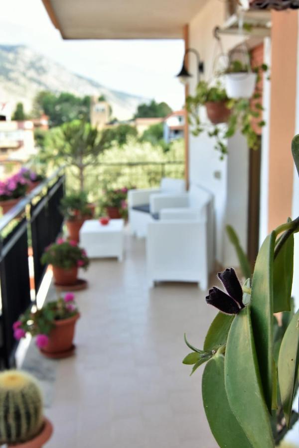 Bed And Breakfast Il Girasole Mondello Exterior photo