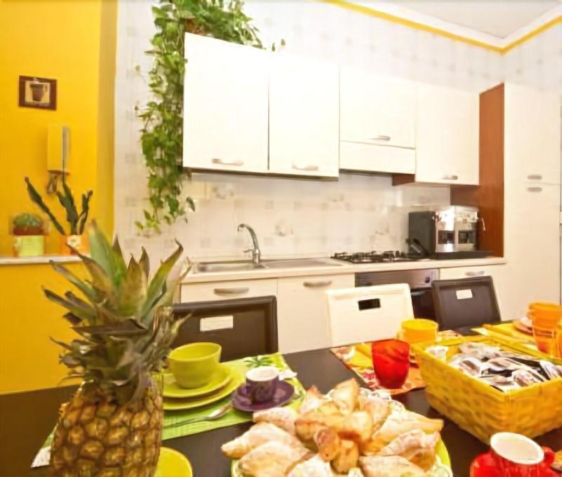Bed And Breakfast Il Girasole Mondello Exterior photo
