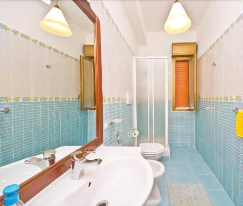 Bed And Breakfast Il Girasole Mondello Exterior photo
